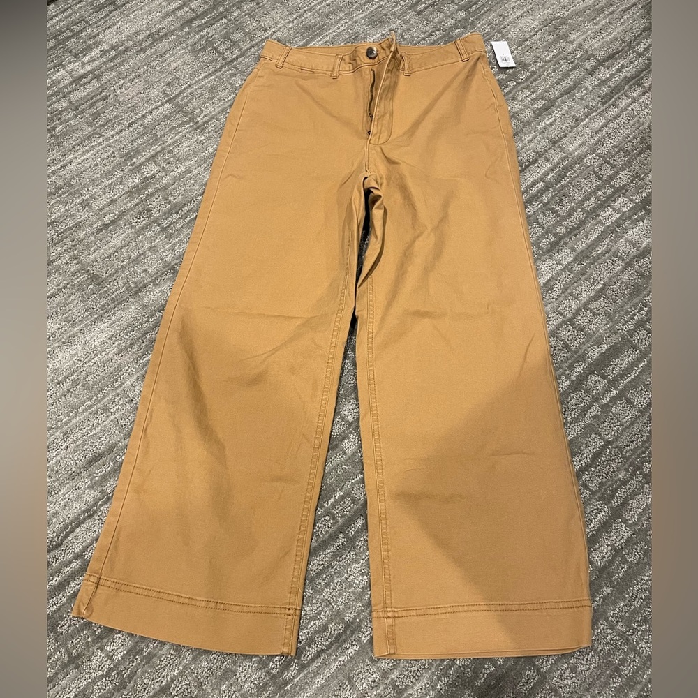 Old Navy Wide Leg cropped pants